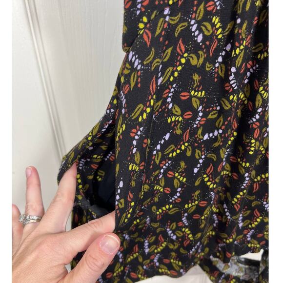 Free People Meet Virginia Black Printed Romper Shorts with Split Sleeve Size 4 - Picture 7 of 12